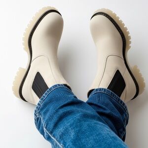 Free People James Chelsea Boot White Leather 37.5 (Size US Women's 7) $195 MSRP